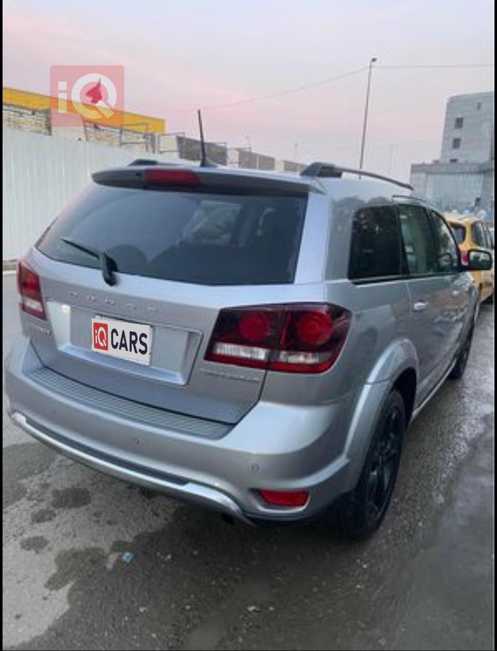 دودج جورني